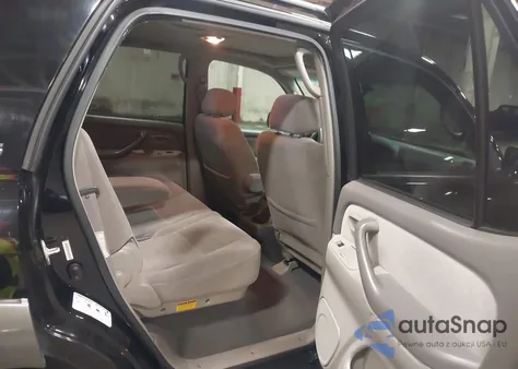 2003 Toyota Sequoia Sr5 V8 from USA, damaged, VIN 5TDBT44A83S164334